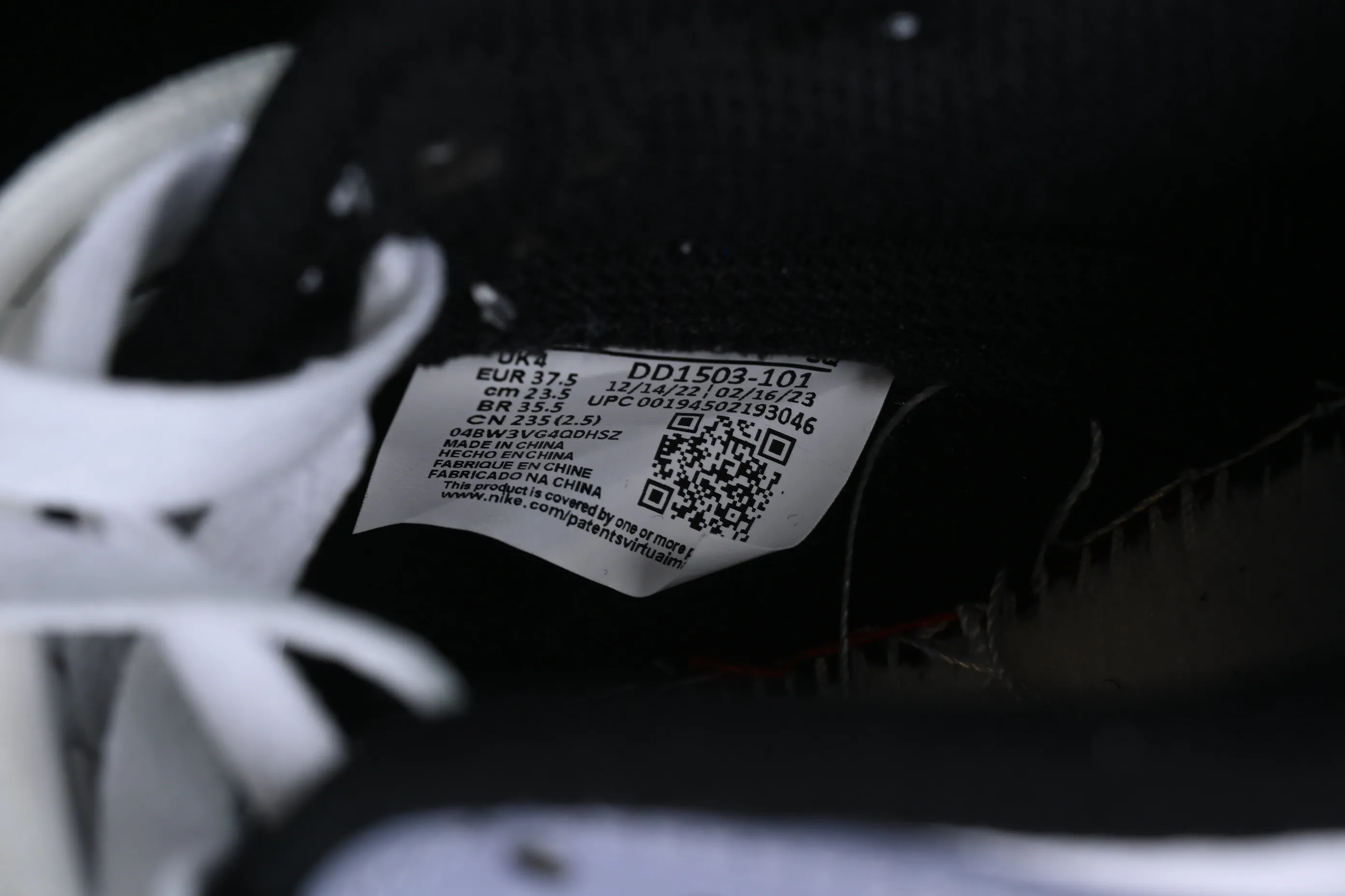 All Categories Nk SB Dunk Series Nk SB Dunk Low Low-top sneakers Nk SB Dunk Low Blueberry soda Simple haze gray blue SB strap low-top casual sneakers DD1503-101